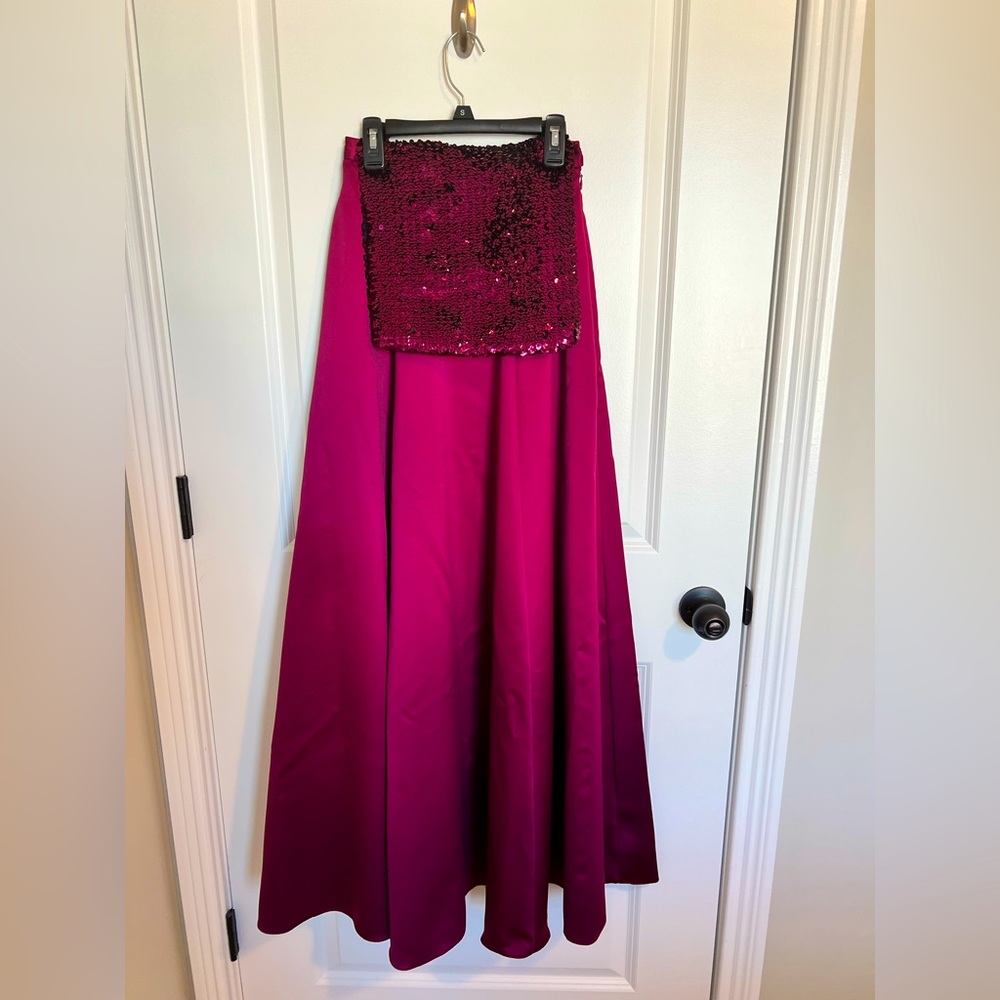 MODA INTERNATIONAL 2 piece formal gown